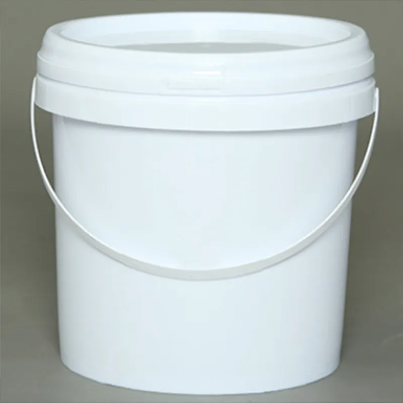 Пластиковое ведро (1)